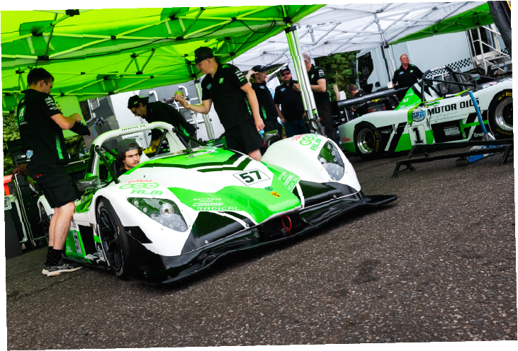 Pedro Oliveira com o Radical SR3